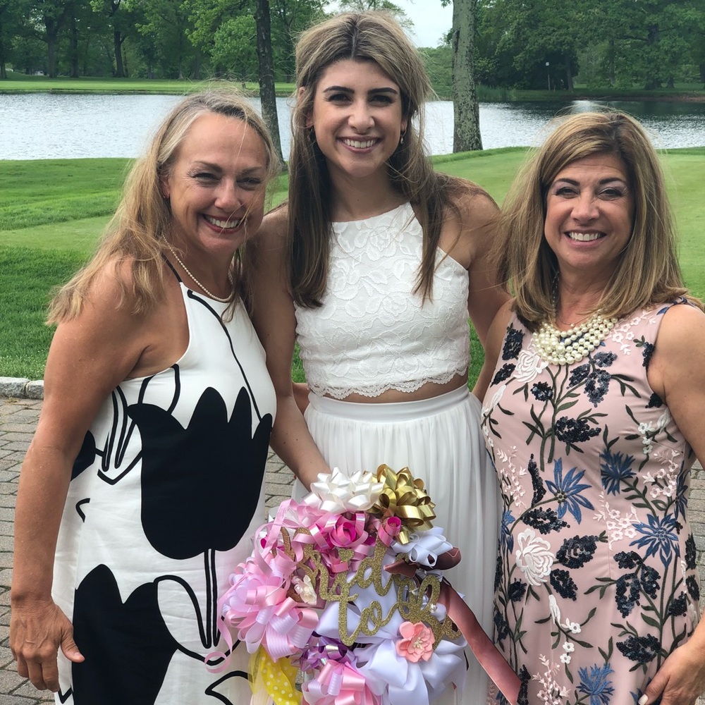 Two Piece Lulu’s white dress set // used